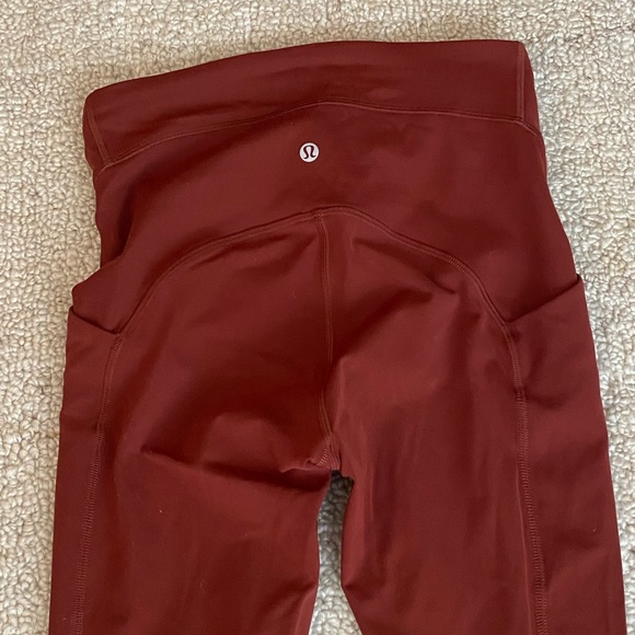 NWOT Lululemon Power Thru High Rise 25” - Picture 5 of 5